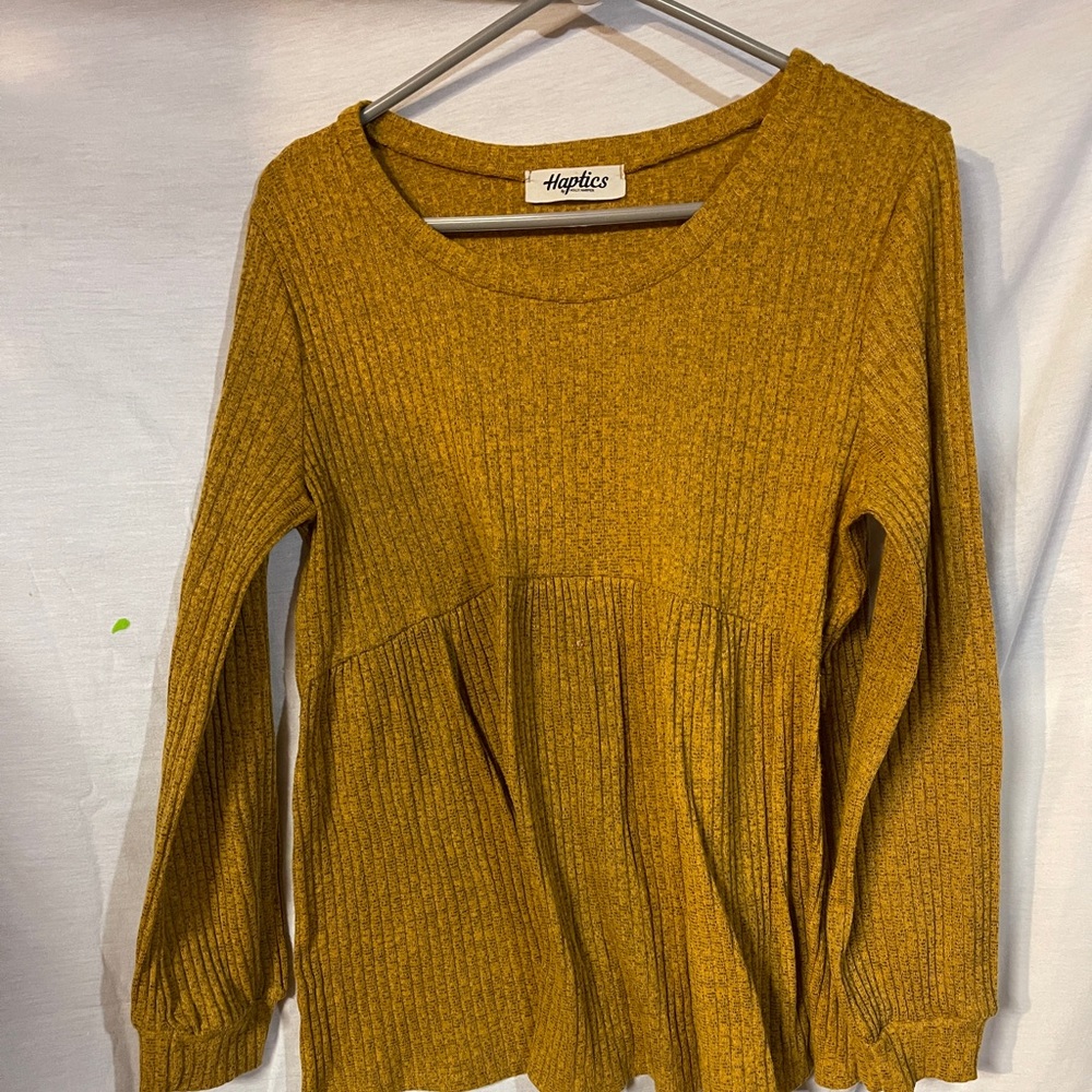 Haptics large maize colored shirt